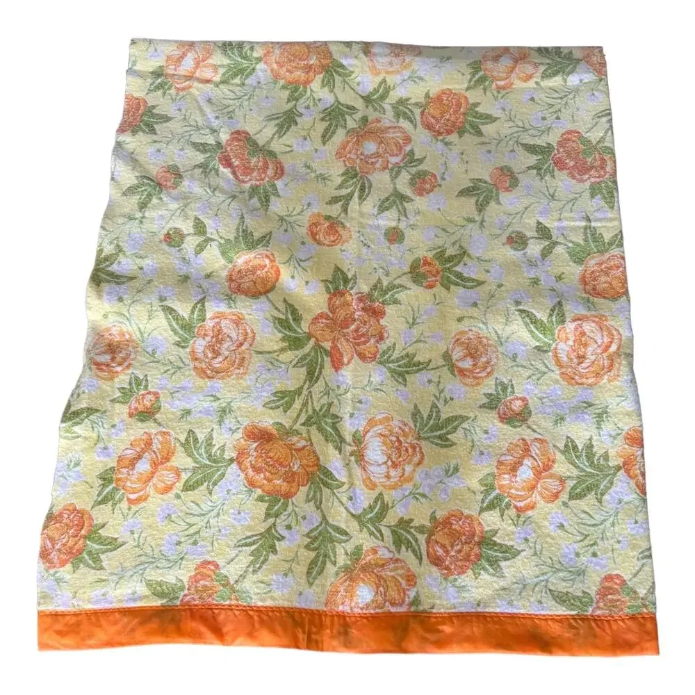 Pair of Vintage 60s-70s Chatham Esmon Floral Fiberwoven Blankets Satin Trim Full